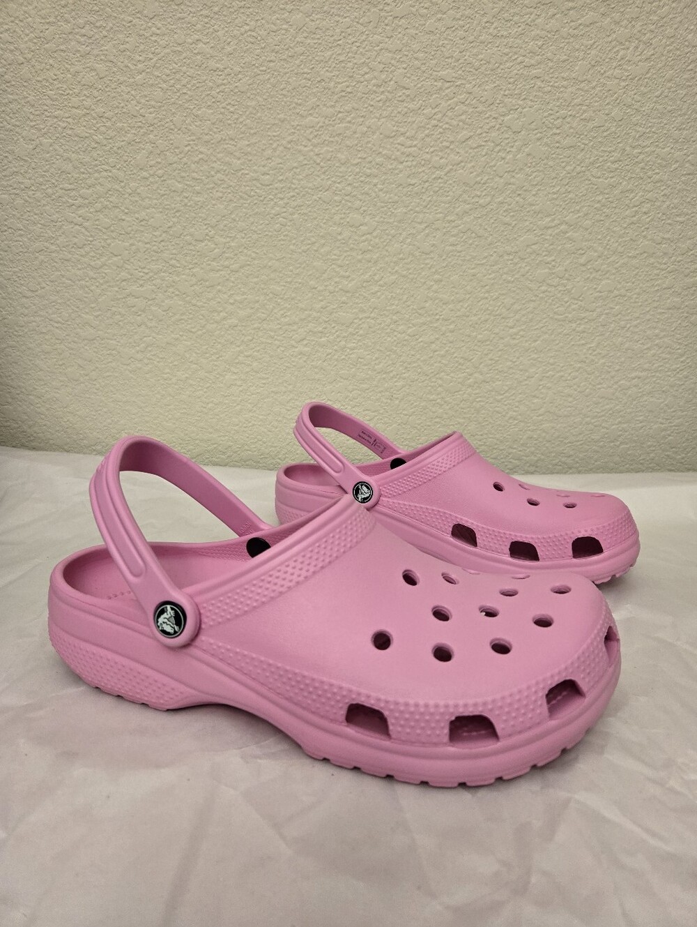 Classic Crocs Women's Sz 11 Taffy Pink Croslite Foam Casual Comfort Breathable